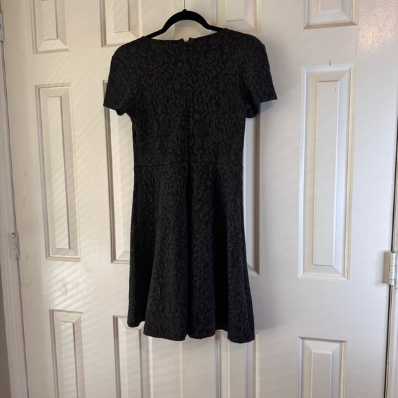 Loft Black Jacquard Short Sleeve Dress Size 2 - Picture 5 of 7